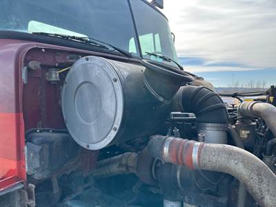 Volvo WG Air Cleaner / Air Filter Housing