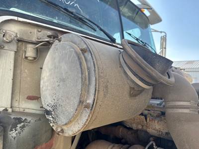 Volvo WG Air Cleaner / Air Filter Housing