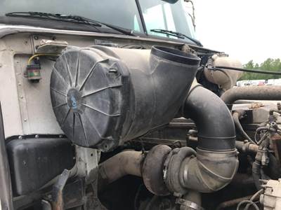 Volvo WIA Air Cleaner / Air Filter Housing