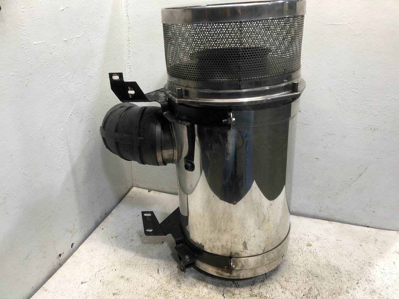 2006 Western Star 4900 Air Cleaner / Air Filter Housing For Sale