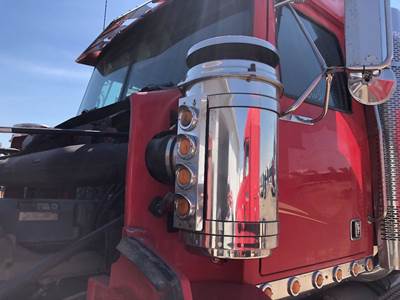 Western Star 4900 Air Cleaner / Air Filter Housing