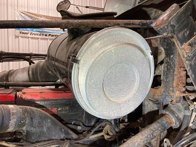 Western Star 5900 Air Cleaner / Air Filter Housing