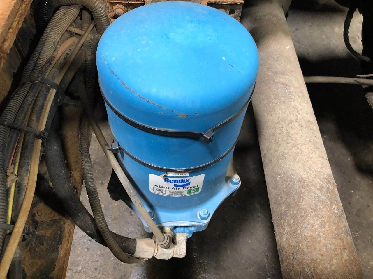 2014 Bendix AD9 Air Dryer for a International Workstar For Sale Des