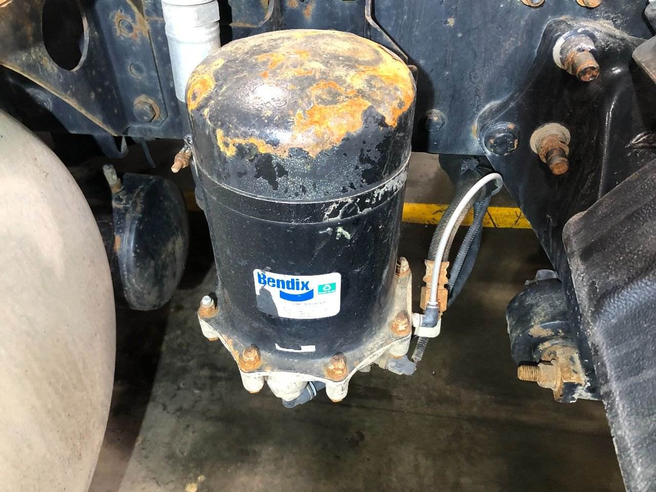 2005 Bendix AD9 Air Dryer for a Sterling A9513 For Sale Sioux Falls