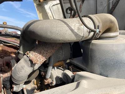 Caterpillar 3126 Air Transfer Tube for a Freightliner FL70