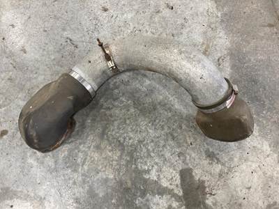 Caterpillar 3126 Air Transfer Tube for a Freightliner FL70