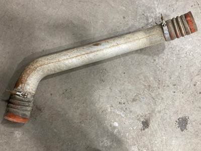 Caterpillar 3176 Air Transfer Tube for a Freightliner FLD120