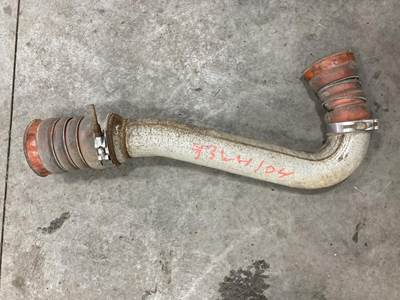 Caterpillar 3176 Air Transfer Tube for a Freightliner FLD120