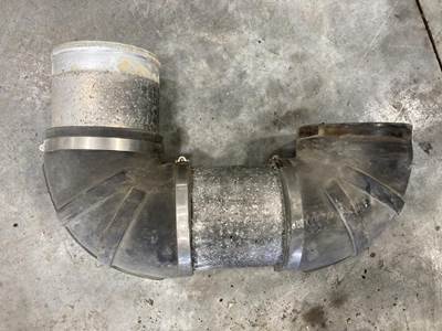 Caterpillar 3406C Air Transfer Tube for a Peterbilt 378