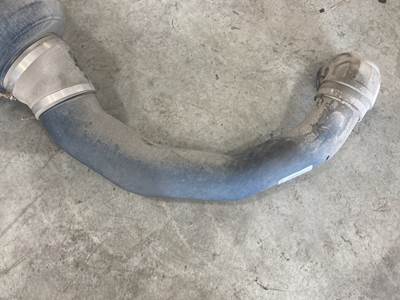 Caterpillar C12 Air Transfer Tube for a Ford L9513