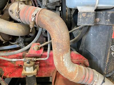 Caterpillar C13 Air Transfer Tube for a International 9200