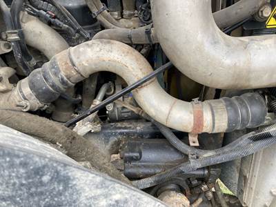 Caterpillar CT13 Air Transfer Tube for a Caterpillar CT660