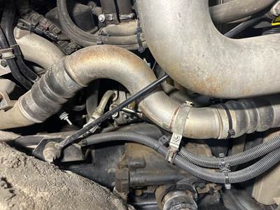 Caterpillar CT660 Air Transfer Tube