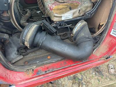 Cummins Big Cam IV Air Transfer Tube for a Ford LTL9000