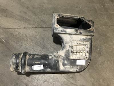 Cummins ISM Air Transfer Tube for a International 9400
