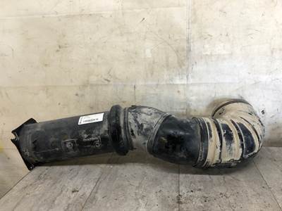 Cummins ISM Air Transfer Tube for a Kenworth W900S