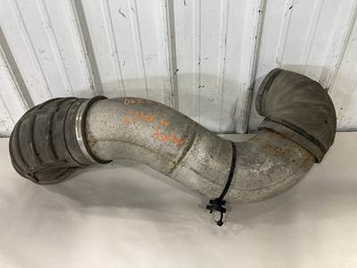 Cummins ISX Air Transfer Tube for a International 9400