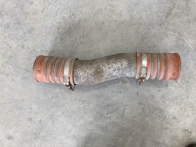 Cummins ISX Air Transfer Tube for a Peterbilt 387