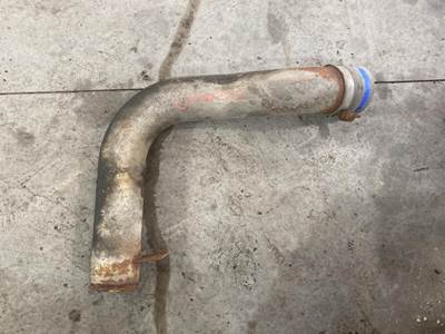 Cummins ISX Air Transfer Tube for a Volvo VNL