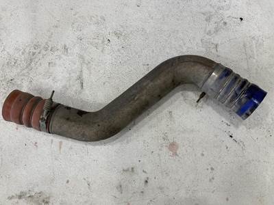 Cummins ISX Air Transfer Tube for a International 9400