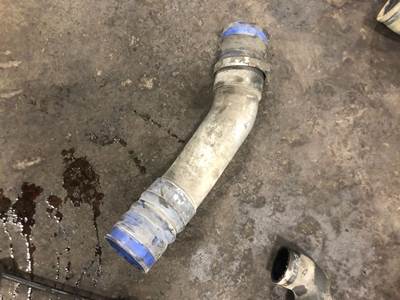 Cummins ISX Air Transfer Tube for a International Lonestar