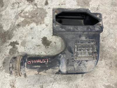 Cummins ISX Air Transfer Tube for a International 9200