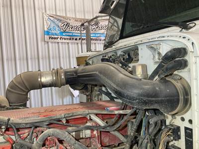 Cummins ISX Air Transfer Tube for a Peterbilt 367