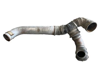 Cummins ISX15 Air Transfer Tube for a International Lonestar