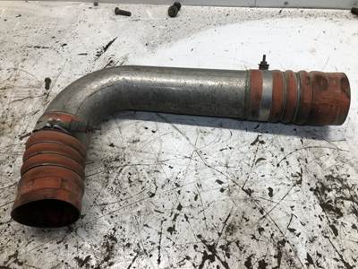 Cummins M11 Air Transfer Tube for a International 9200