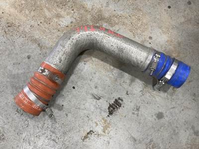 Cummins M11 Air Transfer Tube for a International 9200