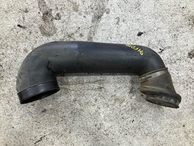 Cummins N14 CELECT Air Transfer Tube for a Ford LTA9000