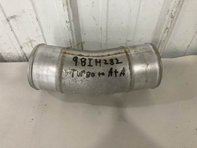 Cummins N14 CELECT PLUS Air Transfer Tube for a International 9400