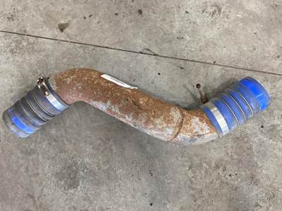 Cummins N14 CELECT PLUS Air Transfer Tube for a Freightliner FLD120