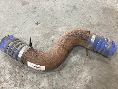 Cummins N14 CELECT PLUS Air Transfer Tube for a Freightliner FLD120