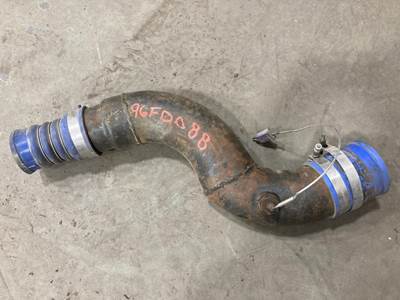 Cummins Air Transfer Tube for a Ford L8513