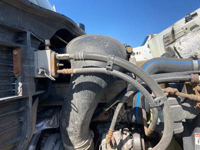 Detroit DD13 Air Transfer Tube for a Freightliner Cascadia