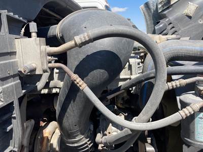 Detroit DD13 Air Transfer Tube for a Freightliner Cascadia