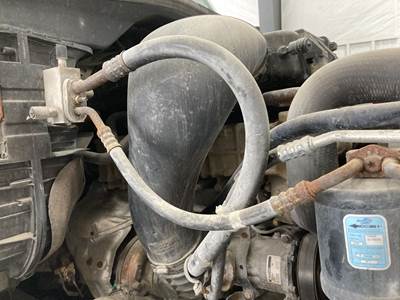 Detroit DD13 Air Transfer Tube for a Freightliner Cascadia