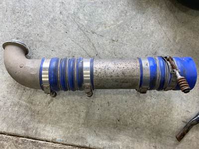 Detroit DD13 Air Transfer Tube for a Freightliner Cascadia