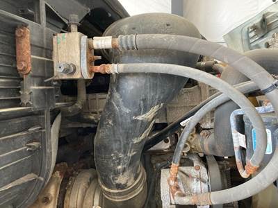 Detroit DD13 Air Transfer Tube for a Freightliner Cascadia