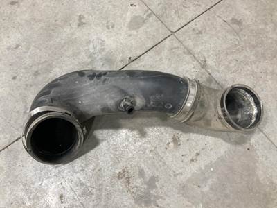 Detroit DD13 Air Transfer Tube for a Freightliner Cascadia