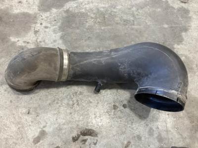 Detroit DD13 Air Transfer Tube for a Freightliner Cascadia