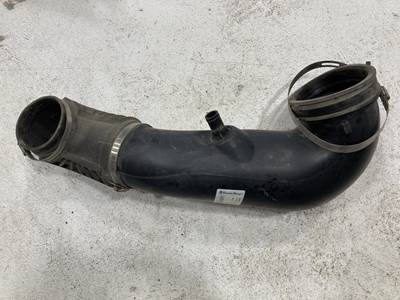 Detroit DD13 Air Transfer Tube for a Freightliner Cascadia