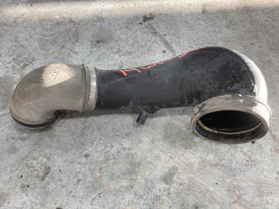 Detroit DD13 Air Transfer Tube for a Freightliner Cascadia