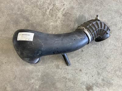 Detroit DD13 Air Transfer Tube for a Freightliner Cascadia