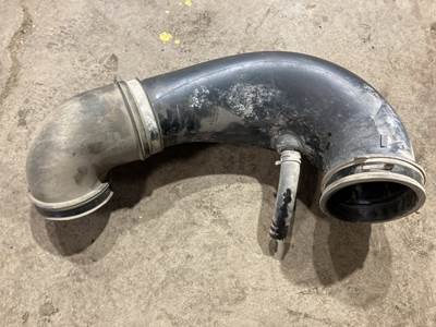Detroit DD15 Air Transfer Tube for a Freightliner Coronado