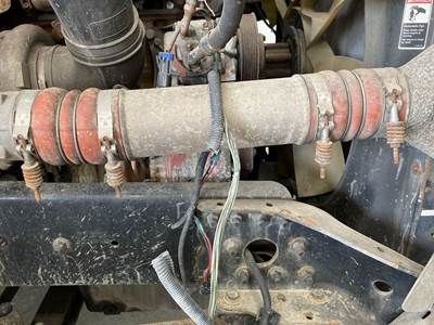 Detroit DD15 Air Transfer Tube for a Freightliner Cascadia