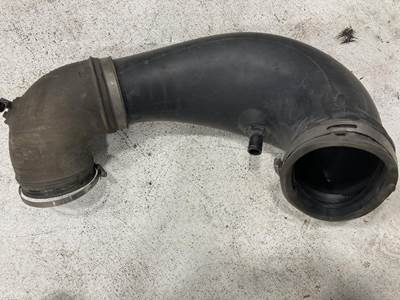 Detroit DD15 Air Transfer Tube for a Freightliner Cascadia