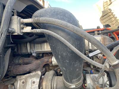 Detroit DD15 Air Transfer Tube for a Freightliner Cascadia