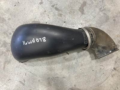 Detroit DD15 Air Transfer Tube for a Freightliner Cascadia
